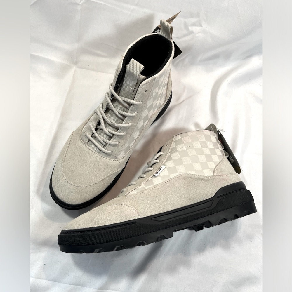 NWT VANS MTE Cold Weather Hightops
